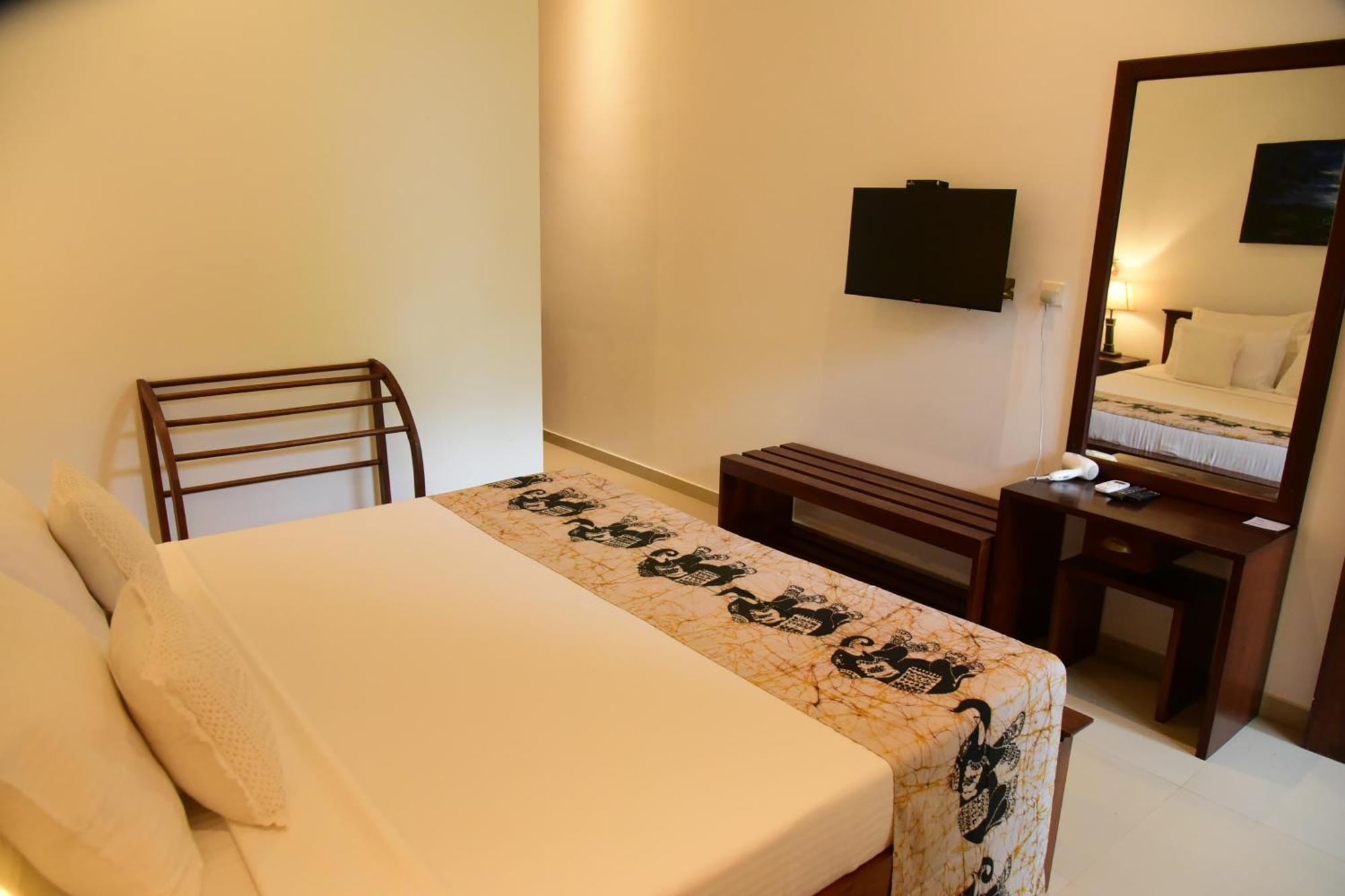 Tranquil Hotel Hikkaduwa Exterior foto